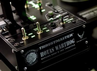 Thrustmaster Hotas Warthog USB Joystick és Gázkar Black