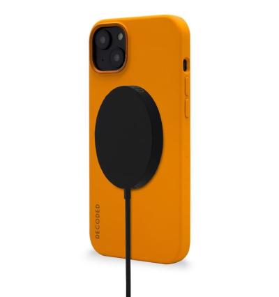 Decoded Silicone BackCover, apricot - iPhone 14