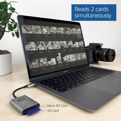 ACT AC7054 USB-C Card Reader for SD/Micro SD Silver