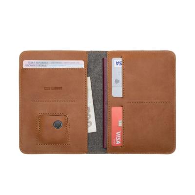 FIXED Bőr pénztárca Smile Passport with smart tracker Smile PRO, passport size Brown