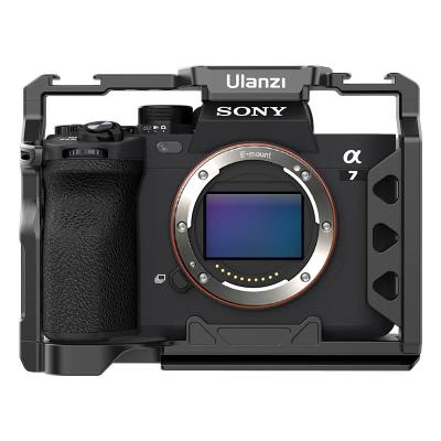 Ulanzi C-A7M4 Camera Cage for Sony a7 IV / a7 III / a7R III